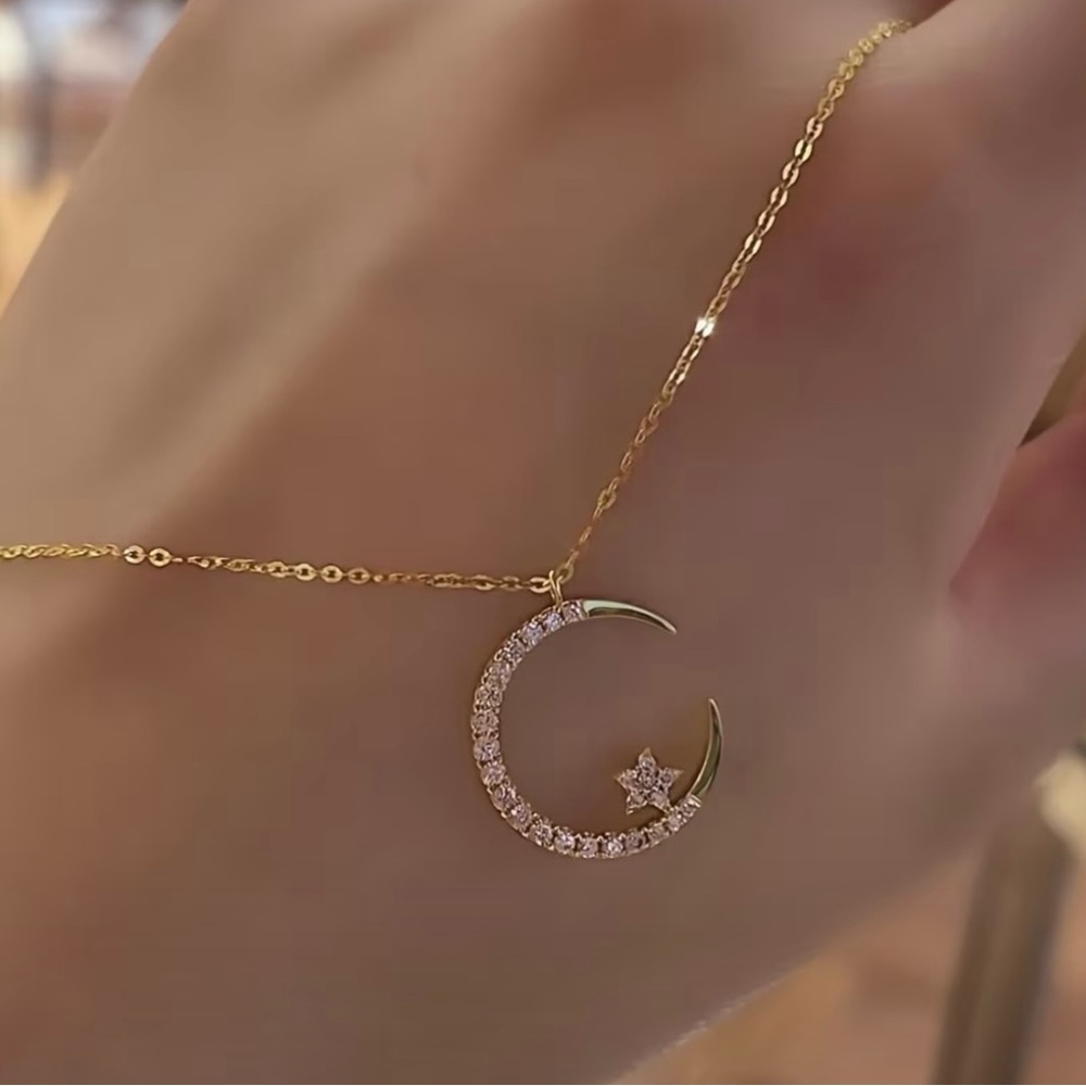 Elegant Rhinestone Star & Moon Pendant Necklace- NWT